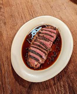 A quick pass snap, Not fish
40 Day dry Aged 12 oz Sirlon, Bordelaise sauce.
We've recently started working with @aubreyallenwholesale and we have to say the quality of the produce is superb as well as their clear vision on suitability and British farming.